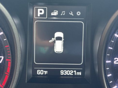 Used 2018 Hyundai Santa Fe Sport FWD image 15