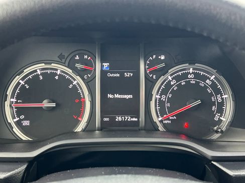 Used 2021 Toyota 4Runner Venture w/ Moonroof Package image 26