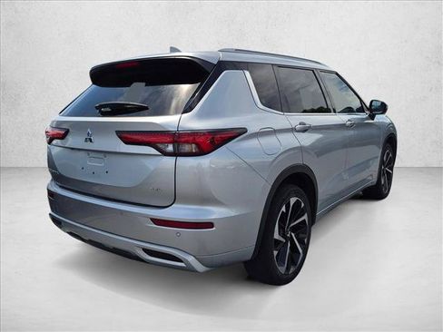 Used 2023 Mitsubishi Outlander SEL FWD image 5