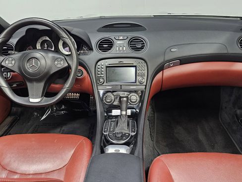 Used 2009 Mercedes-Benz SL 550 image 17
