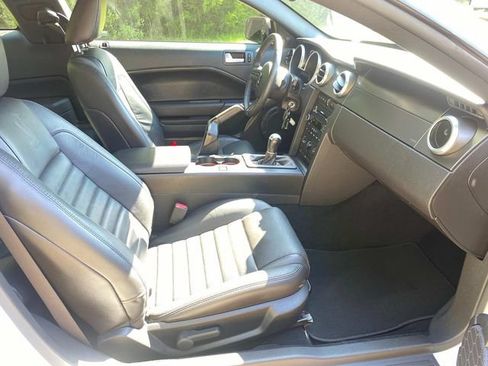 Used 2009 Ford Mustang Shelby GT500 RWD image 30