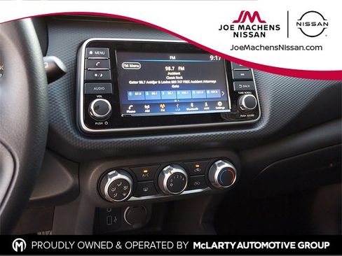 New 2025 Nissan Kicks Play S image 19