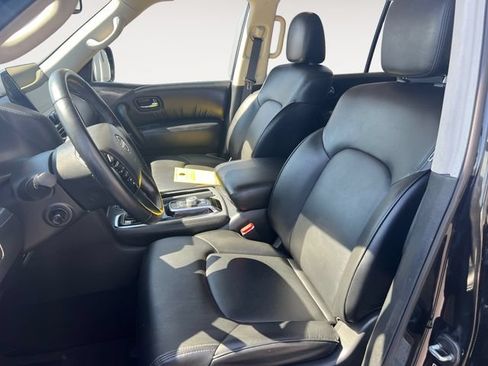 Used 2024 Nissan Armada SV AWD/4WD image 11