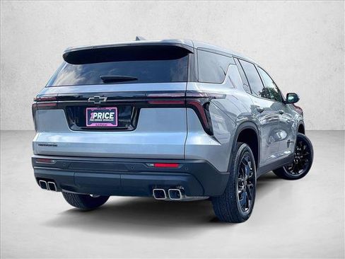 Used 2024 Chevrolet Traverse LS w/ Midnight/Sport Edition FWD image 2