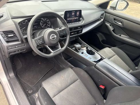 Used 2024 Nissan Rogue SV FWD image 23