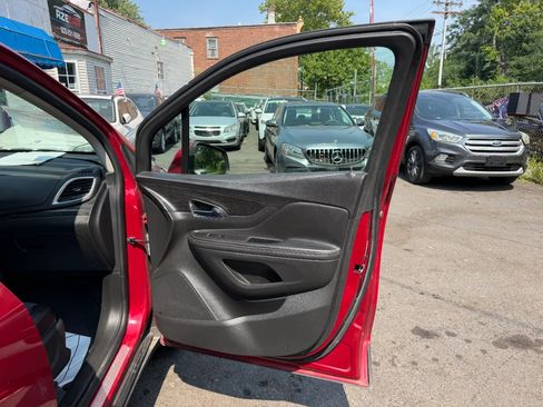Used 2014 Buick Encore Convenience FWD image 39
