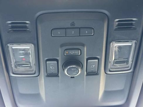 Used 2024 Chevrolet Suburban RST w/ Luxury Package AWD/4WD image 31