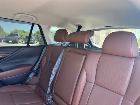 Used 2022 Subaru Outback Touring XT AWD/4WD image 9