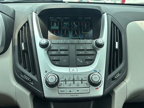 Used 2017 Chevrolet Equinox Premier w/ Enhanced Convenience Package AWD/4WD image 24