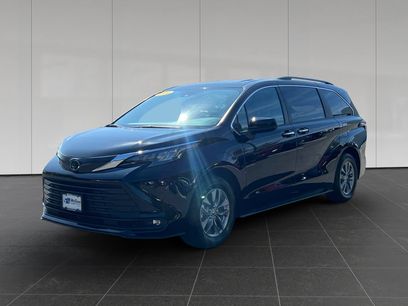 Used 2026 Toyota Sienna XLE