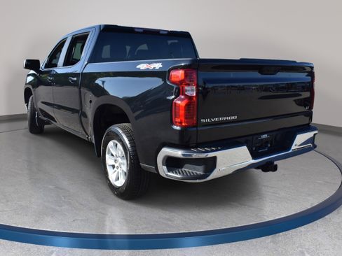 Used 2025 Chevrolet Silverado 1500 LT AWD/4WD image 8