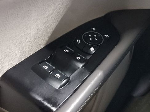 Used 2020 Lincoln Nautilus FWD w/ Equipment Group 101A image 21