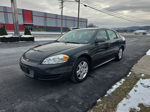 Used 2015 Chevrolet Impala LT w/ LT Sunroof Package image 8