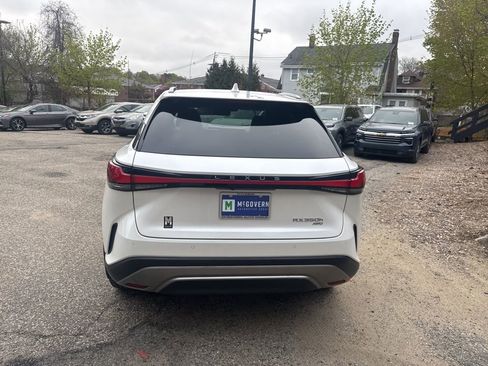 Used 2023 Lexus RX 350 w/ Accessory Package (2T) AWD/4WD image 4