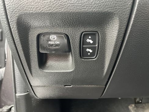 Used 2023 RAM 1500 Laramie image 33