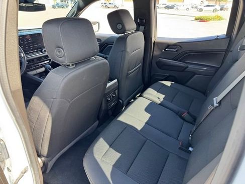 Used 2024 GMC Canyon Elevation image 18