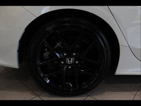 Certified 2025 Honda Civic Sport image 11