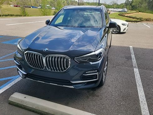 Used 2019 BMW X5 xDrive40i w/ Luxury Seating Package image 2