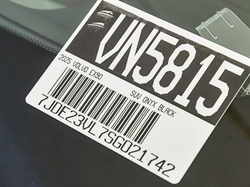 New 2025 Volvo EX90 Ultra w/ Protection Package Premier image 31