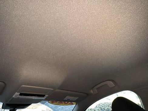 Used 2024 Nissan Sentra SV image 7