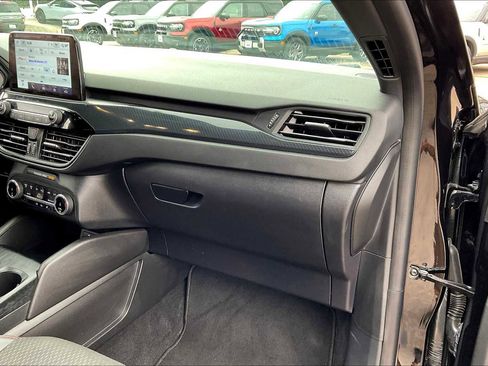 Used 2024 Ford Escape ST-Line image 35