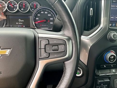 Used 2023 Chevrolet Silverado 2500 LTZ AWD/4WD image 15