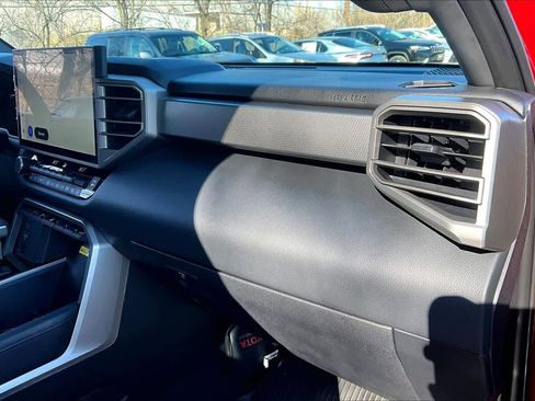 Used 2025 Toyota Tundra Limited image 17