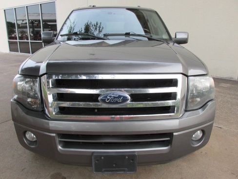 Used 2014 Ford Expedition EL Limited image 2