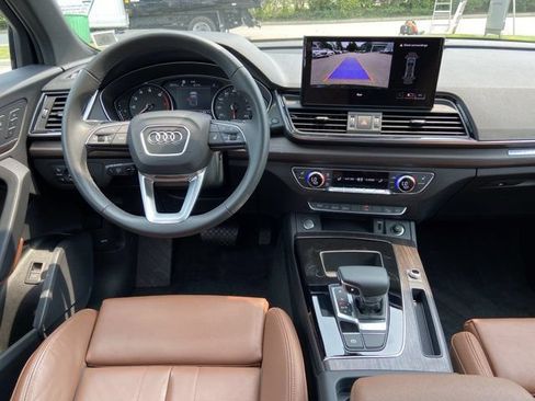 Used 2023 Audi Q5 2.0T Premium w/ Convenience Package AWD/4WD image 14