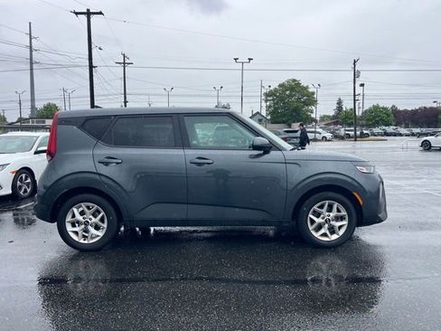Certified 2021 Kia Soul S FWD image 8