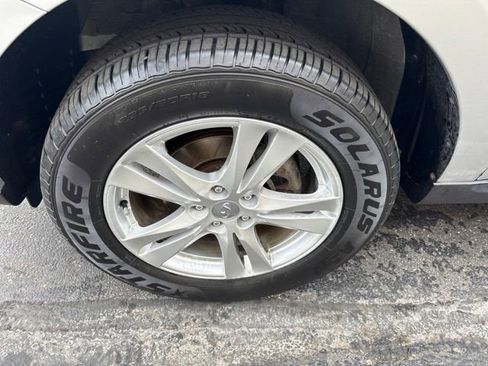 Used 2011 Hyundai Santa Fe Limited FWD image 25
