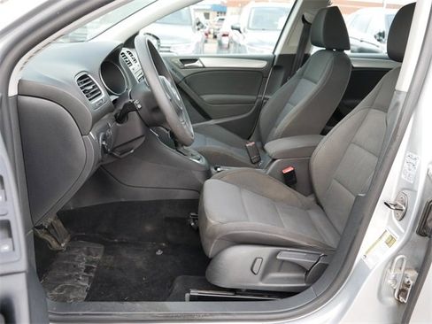 Used 2012 Volkswagen Golf 4-Door image 13