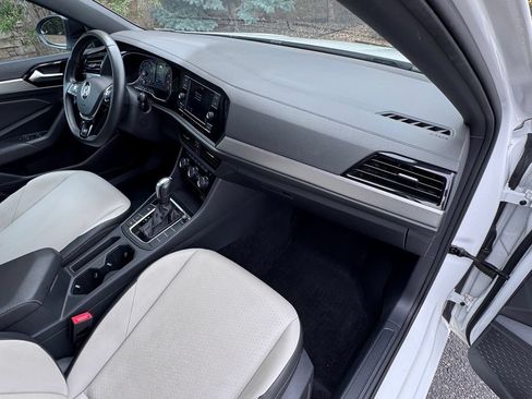 Used 2020 Volkswagen Jetta R-Line FWD image 37