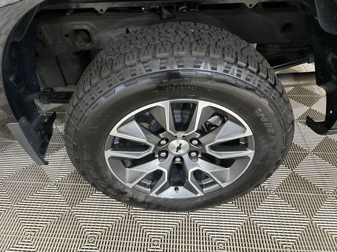 Used 2025 Chevrolet Silverado 1500 RST w/ Convenience Package II image 11