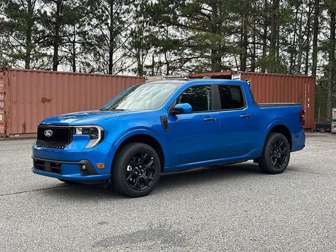 New 2026 Ford Maverick Lobo AWD/4WD image 3