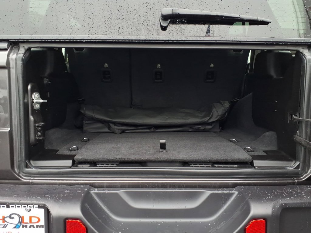 Used 2024 Jeep Wrangler Unlimited Rubicon AWD/4WD image 19