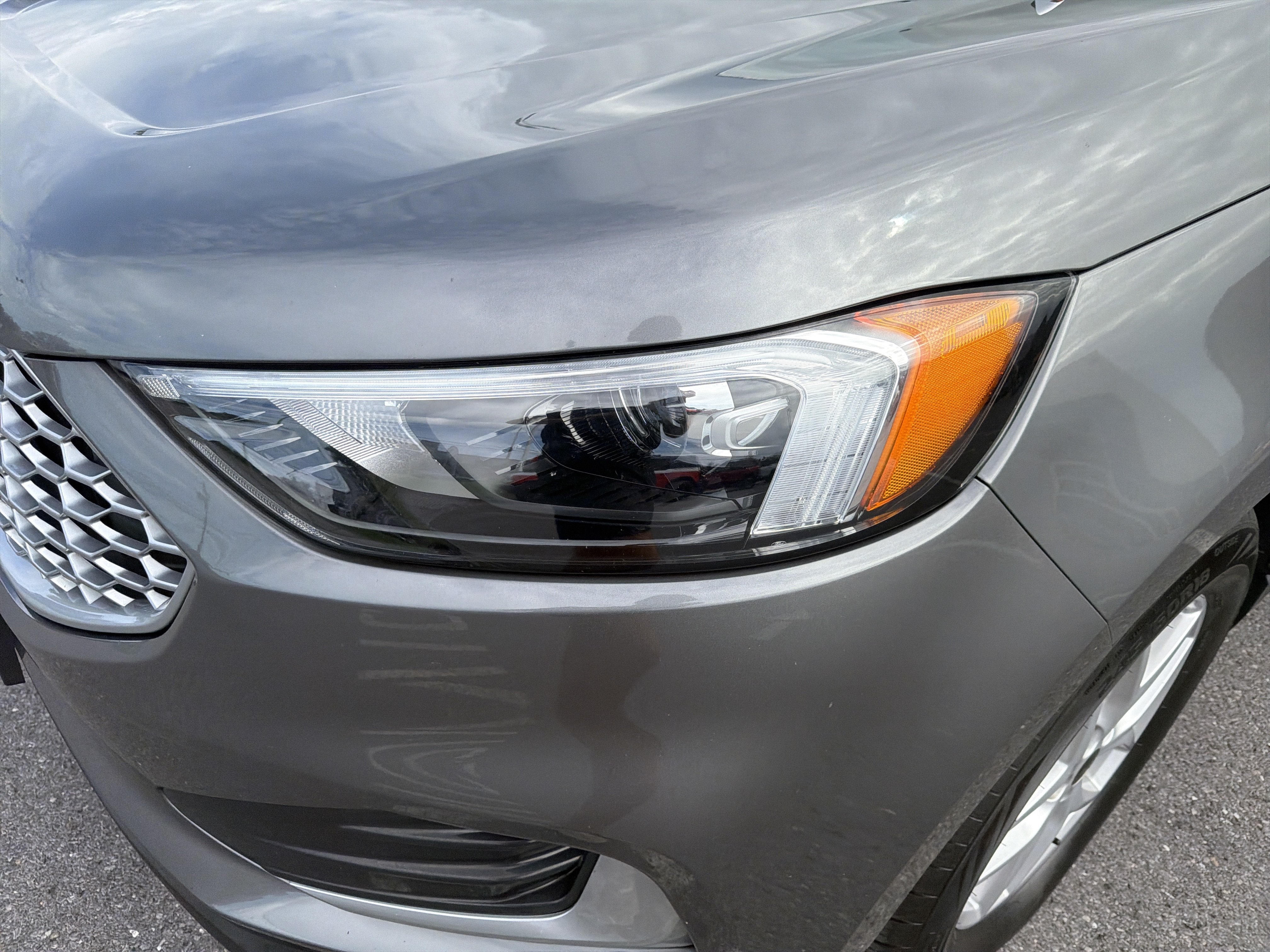 Used 2024 Ford Edge SEL AWD/4WD image 10