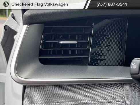 New 2025 Volkswagen Tiguan S image 33