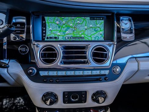 Used 2018 Rolls-Royce Wraith Base image 42