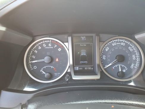 Used 2021 Toyota Tacoma SR5 RWD image 20