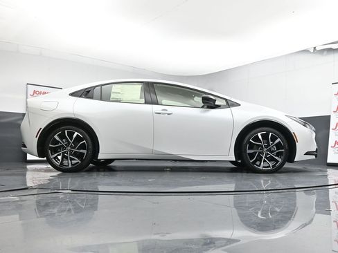 New 2026 Toyota Prius Plug-In Hybrid FWD image 35