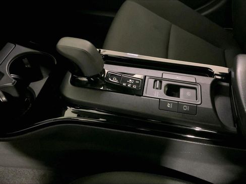 Used 2024 Toyota Prius LE image 16