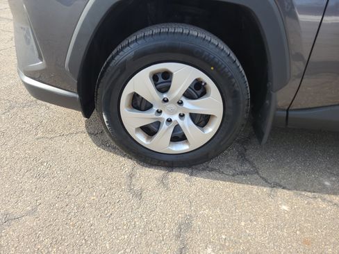 Certified 2023 Toyota RAV4 LE image 9