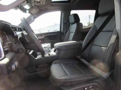 New 2026 GMC Sierra 1500 Denali w/ Denali Reserve Package image 14