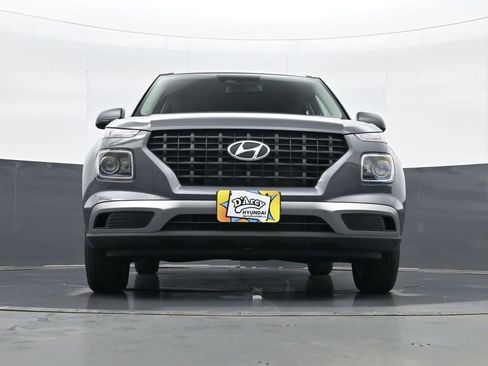 New 2026 Hyundai Venue SE image 22