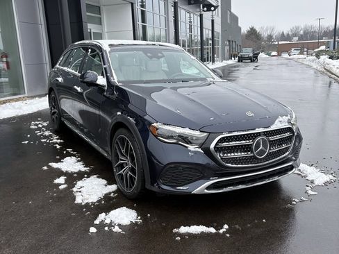 Certified 2025 Mercedes-Benz E 450 4MATIC All-Terrain Wagon image 10