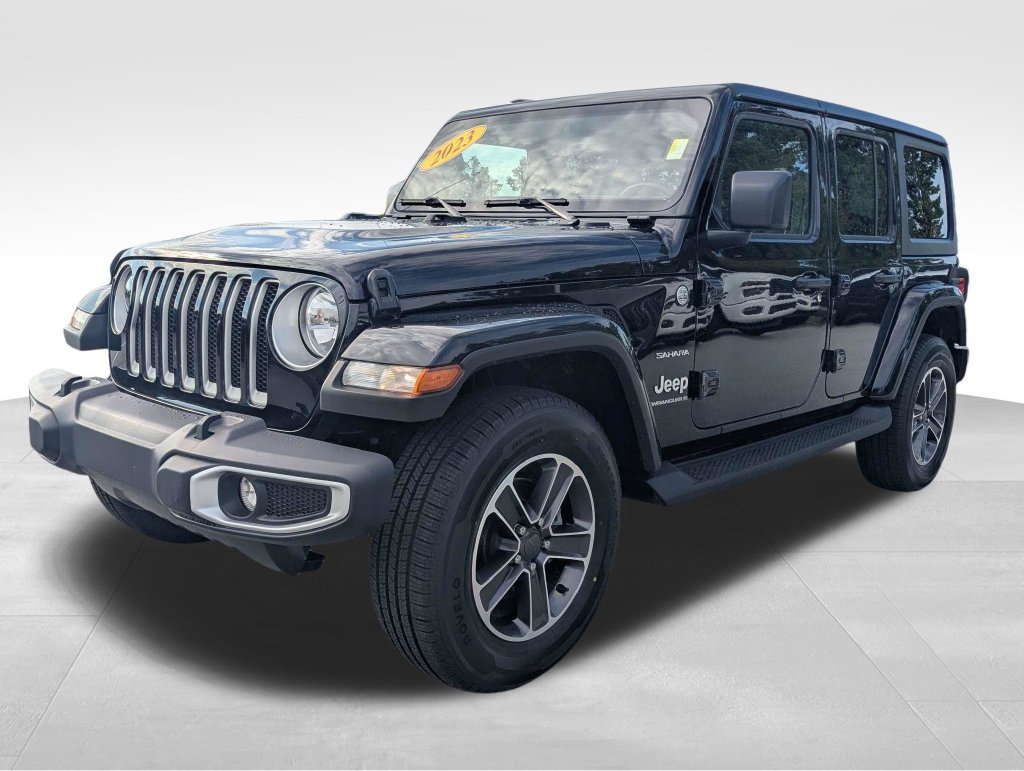 Used 2023 Jeep Wrangler Unlimited Sahara w/ Cold Weather Group AWD/4WD image 7
