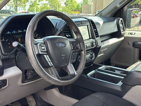 Used 2017 Ford F150 XL w/ Equipment Group 101A Mid AWD/4WD image 22