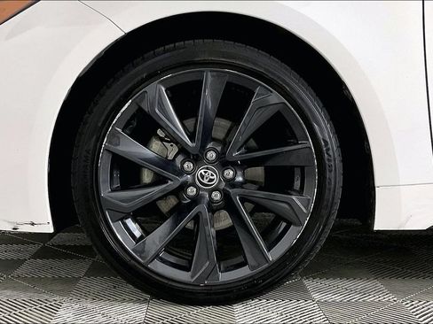 Used 2025 Toyota Corolla SE FWD image 8