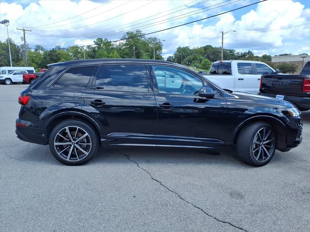 Used 2023 Audi Q7 3.0T Premium Plus AWD/4WD image 3